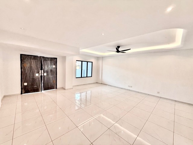 Taman Melawati - Double Storey Terrace / Fully Renovated & Extended / Nice Condition - Thumbnail 3