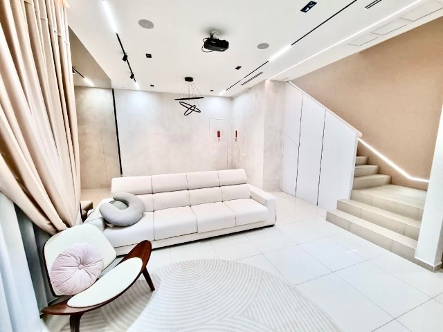 Eco Spring (Rose) - Double Storey Terrace / European Concept Design / Renovated in Good Condition