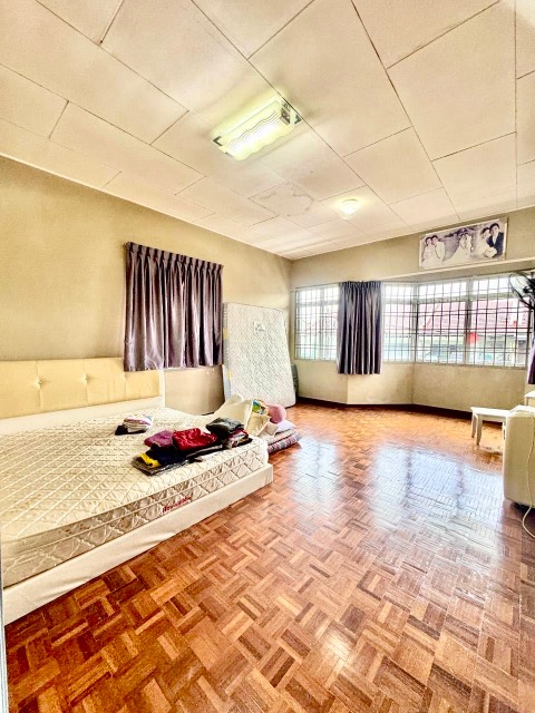 Bandar Seri Alam (Flora Heights) - Double Storey Terrace / Corner Lot with 28ft Land / Kitchen Extension - Thumbnail 3