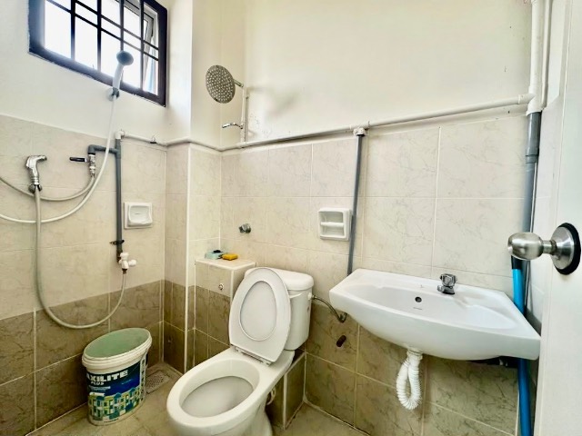 Bukit Indah - Double Storey Terrace / Basic Renovation / 10mins to AEON Mall - Gambar kecil 16