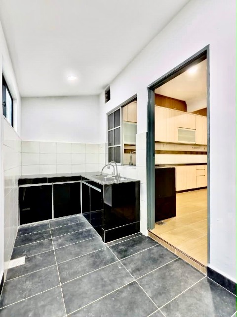 Johor Jaya - Single Storey Terrace / Corner Lot with Extra Land / Fully Renovated & Unblock View - Thumbnail 16