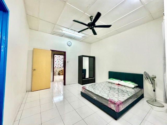 Bukit Indah - Double Storey Terrace / Basic Renovation / 10mins to AEON Mall - Gambar kecil 3