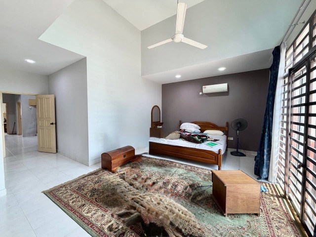 Sri Pulai Perdana (Pulai Terraces) - Double Storey Terrace / Full Loan Unit / Big Size Home with Garden View - Thumbnail 3