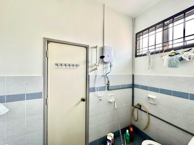 Nusa Bestari - Double Storey Terrace / Renovated & Extended / Walking Distance to 99 Speedmart - Thumbnail 15