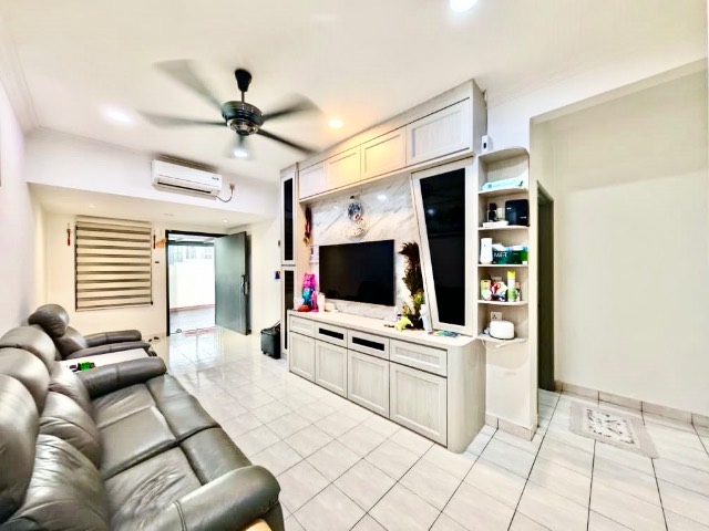 Permas Jaya - Single Storey Terrace House / Fully Renovated Unit / Good Condition - Thumbnail 2