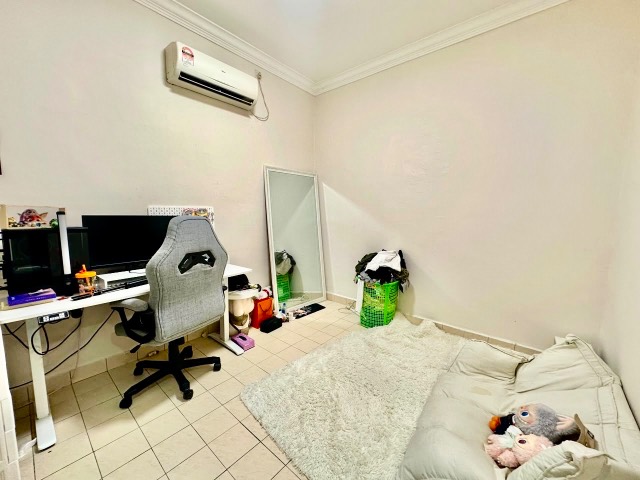 Mutiara Rini - 1.5 Storey Terrace / Fully Renovated Unit / Good Condition - Thumbnail 5