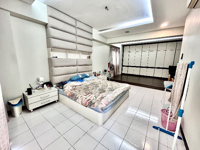Taman Daya (Casa Tebrau Apartment) - Super Large Built Up / Fully Renovated & Well Maintained / Gated & Guarded - Thumbnail 5