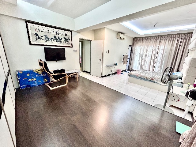 Taman Daya (Casa Tebrau Apartment) - Super Large Built Up / Fully Renovated & Well Maintained / Gated & Guarded - Thumbnail 6