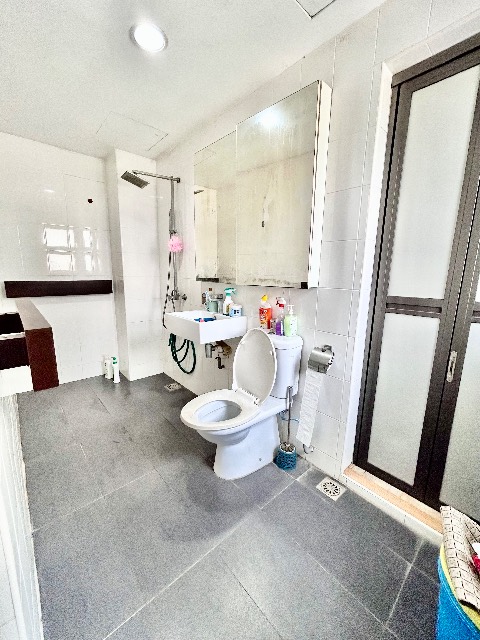 Taman Daya (Casa Tebrau Apartment) - Super Large Built Up / Fully Renovated & Well Maintained / Gated & Guarded - Thumbnail 16