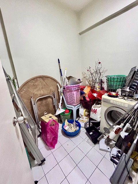 Taman Daya (Casa Tebrau Apartment) - Super Large Built Up / Fully Renovated & Well Maintained / Gated & Guarded - Thumbnail 15