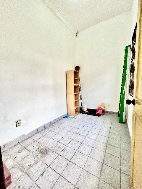 Taman Perling (D’Utama) - Double Storey Semi Detached / Renovated & Unblock View / Beside Highway to JB Town & Tuas - Thumbnail 14