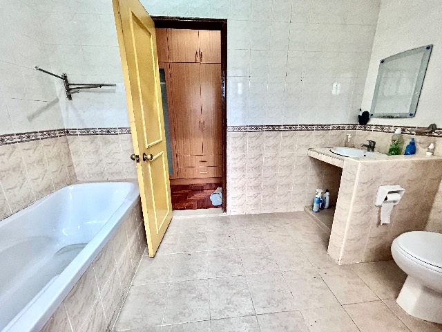Taman Perling (D’Utama) - Double Storey Semi Detached / Renovated & Unblock View / Beside Highway to JB Town & Tuas - Thumbnail 16