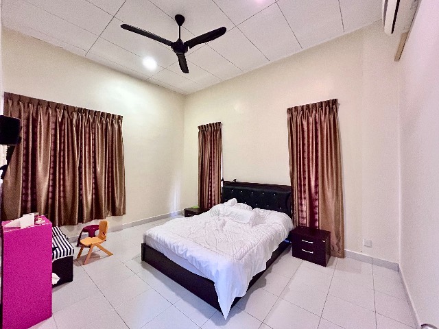Kota Masai - Single Storey Cluster with 10ft Side Land / Well Maintained / Gated & Guarded - Thumbnail 4