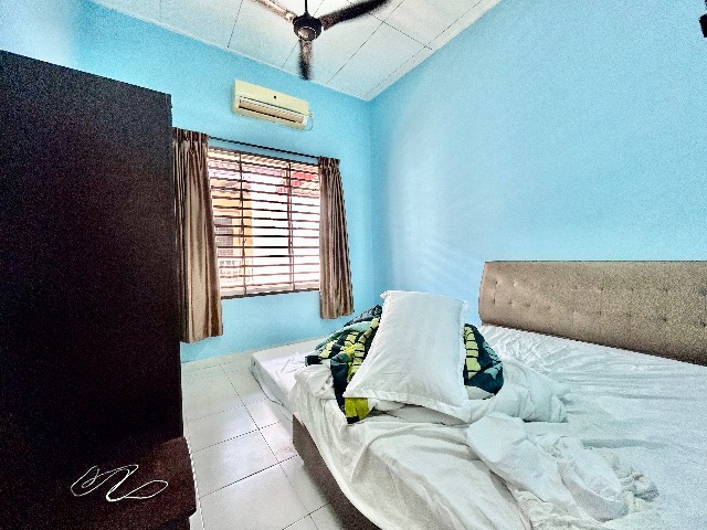 Kota Masai - Single Storey Cluster with 10ft Side Land / Well Maintained / Gated & Guarded - Thumbnail 8
