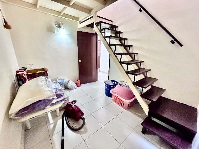 Kota Masai - Single Storey Cluster with 10ft Side Land / Well Maintained / Gated & Guarded - Thumbnail 10