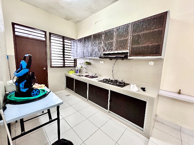 Kota Masai - Single Storey Cluster with 10ft Side Land / Well Maintained / Gated & Guarded - Thumbnail 14