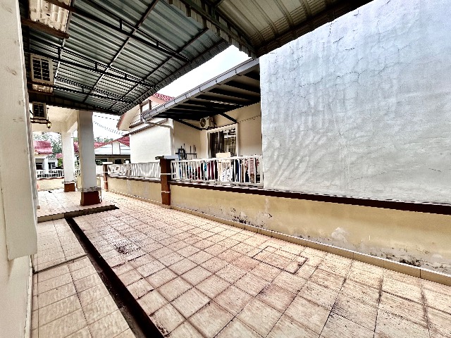 Kota Masai - Single Storey Cluster with 10ft Side Land / Well Maintained / Gated & Guarded - Thumbnail 18