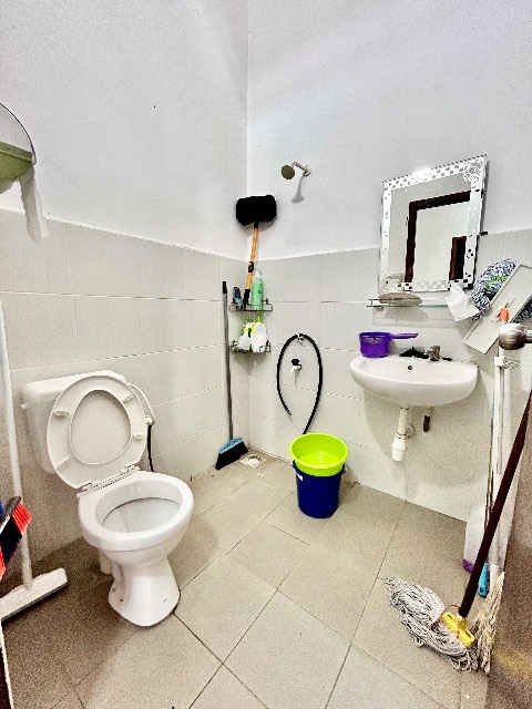 Kota Masai - Single Storey Cluster with 10ft Side Land / Well Maintained / Gated & Guarded - Thumbnail 16