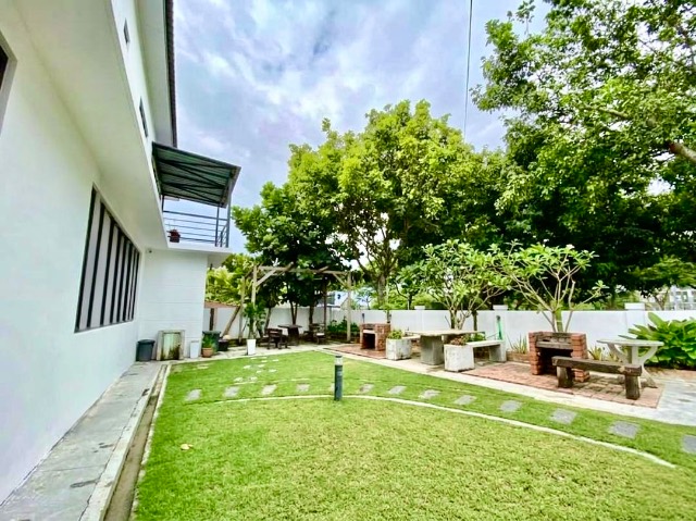 Bukit Indah - Double Storey Terrace / Corner Lot with Extra Land / Fully Renovated & Extended