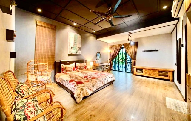 Bukit Indah - Double Storey Terrace / Corner Lot with Extra Land / Fully Renovated & Extended - Thumbnail 5