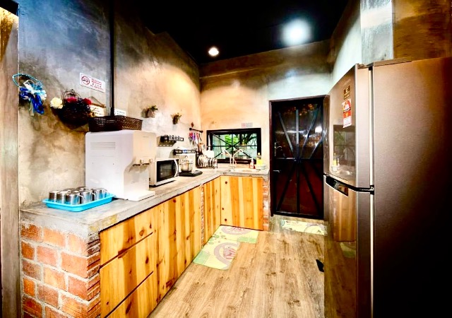 Bukit Indah - Double Storey Terrace / Corner Lot with Extra Land / Fully Renovated & Extended - Thumbnail 10