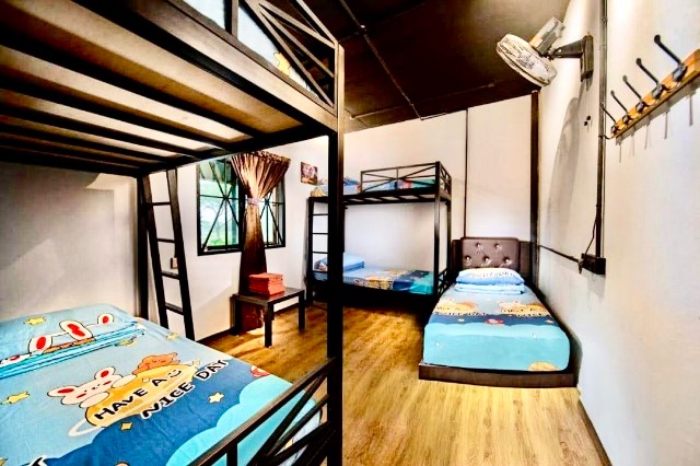 Bukit Indah - Double Storey Terrace / Corner Lot with Extra Land / Fully Renovated & Extended - Thumbnail 8