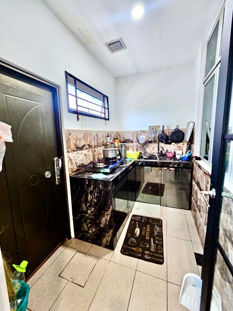 Mutiara Rini (Mutiara Utama) - Double Storey Terrace / Renovated & Extended / Gated & Guarded - Thumbnail 11