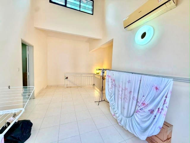 Nusa Idaman - Double Storey End Lot / Renovated & Extended / Well Maintained  - Thumbnail 8