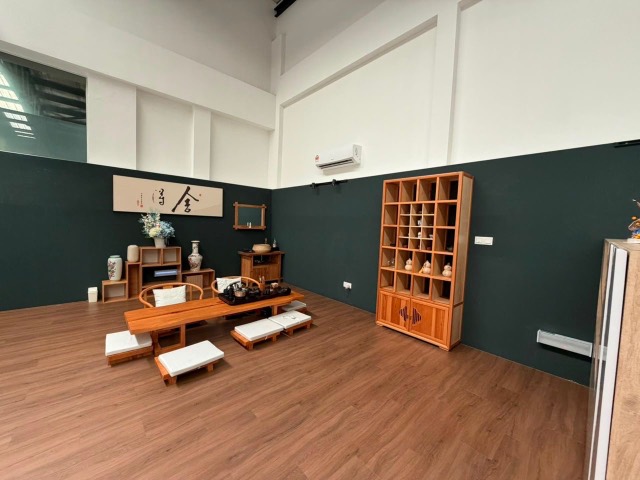 Eco Business Park 1 (Dato Onn) - 1.5 Storey Cluster Factory / Fully Renovated with Mezzanine Floor - Thumbnail 6