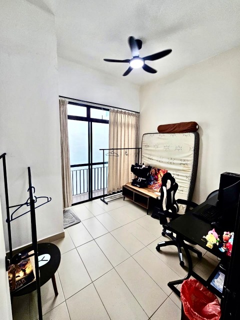 Mutiara Rini (Opal) - Three Storey Cluster House / Renovated & Furnished / Gated & Guarded - Thumbnail 7