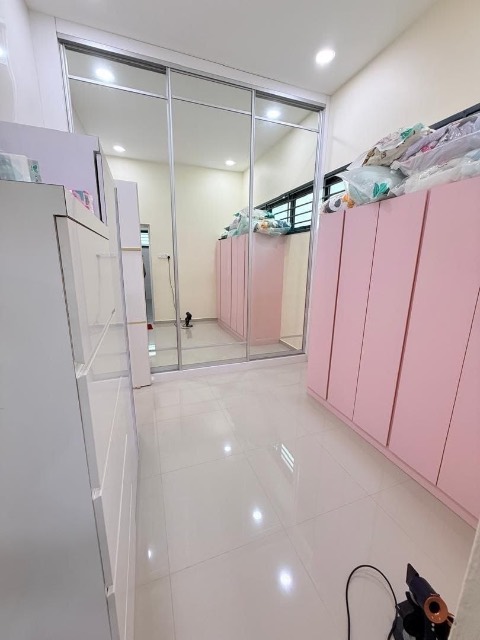 Permas Jaya - Double Storey Terrace / Rare Corner Lot with Bigger Land / Fully Renovated & Extended  - Thumbnail 9