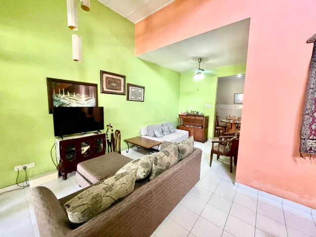 Setia Indah - 1.5 Storey Terrace / Basic Renovated / Gated & Guarded - Thumbnail 3