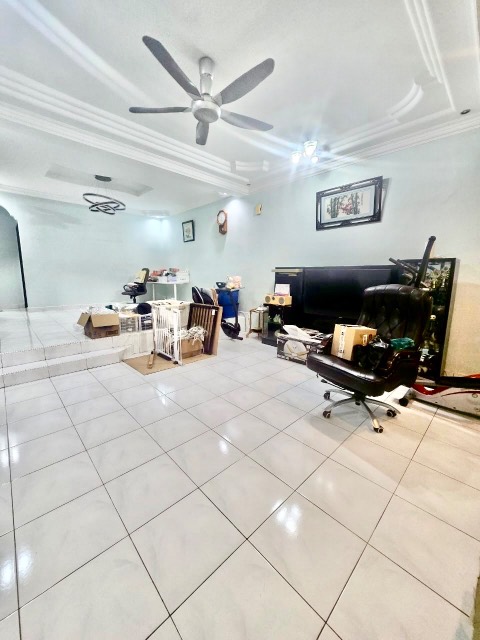 Desa Tebrau - Double Storey Terrace / Renovated Unit / 10mins to AEON Tebrau - Thumbnail 2