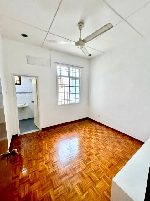 Nusa Bestari - Double Storey Terrace / Unblock View / Simple Renovation - Thumbnail 6