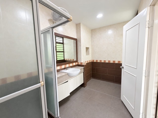 Impian Emas - Double Storey Terrace / Large Size & Built Up / Fully Renovated Unit - Thumbnail 18