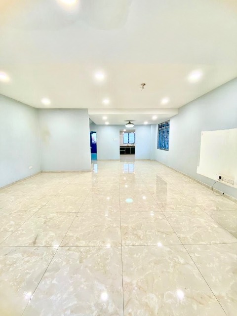 Ehsan Jaya - Double Storey Terrace / End Lot with More Land / Fully Extended & Unblock View - Thumbnail 2
