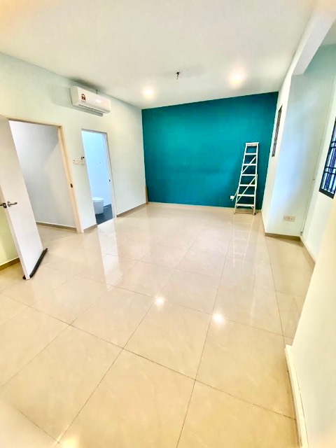 Ehsan Jaya - Double Storey Terrace / End Lot with More Land / Fully Extended & Unblock View - Thumbnail 3