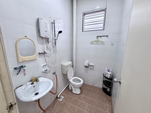 Austin Crest - Single Storey Terrace / Good Condition / 5mins to Shoplots - Thumbnail 10