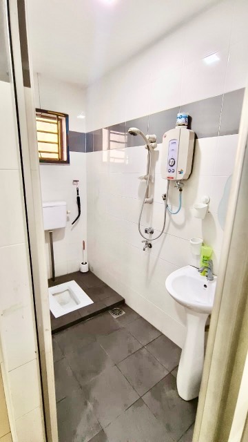 Permas Jaya - Double Storey Terrace / Simple Renovation / Unblock View - Thumbnail 9