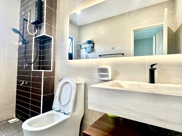 Dato Onn (Perjiranan 9) - Double Storey Semi Detached / Luxury Design & Fully Renovated / Tip Top Condition - Thumbnail 15