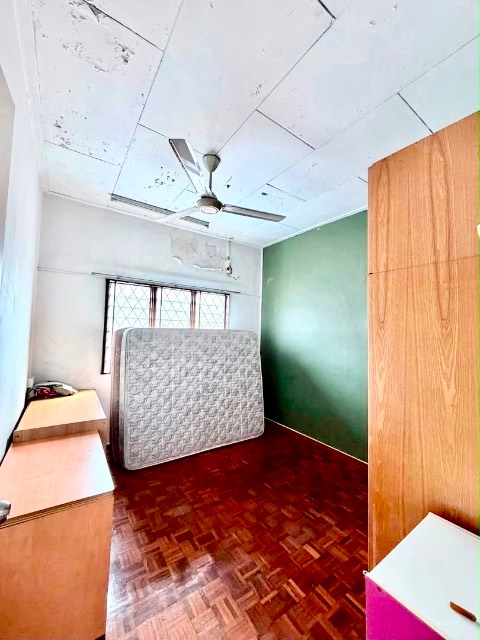 Skudai (Sri Putri) - Double Storey Terrace/ Fully Extended Unit / Good Condition - Thumbnail 7