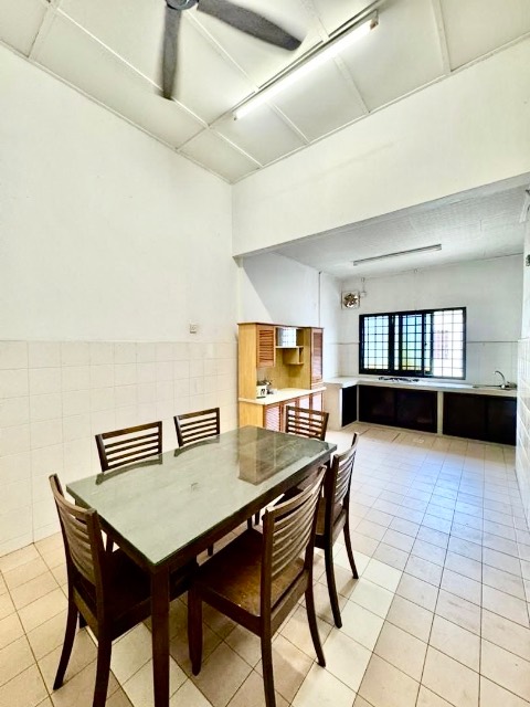 Bukit Indah - Single Storey Terrace / Renovated with MBJB Approval / Walking Distance to Bus Stop & Shops - Thumbnail 5