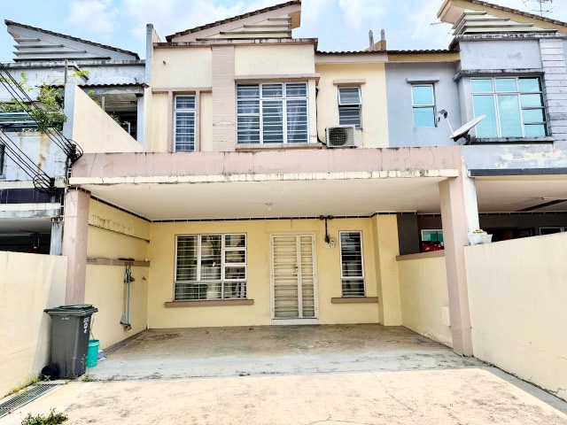 Setia Tropika (Licuala Garden) - Double Storey Terrace / Original Condition / Nearby Shops & Highway - Thumbnail 14
