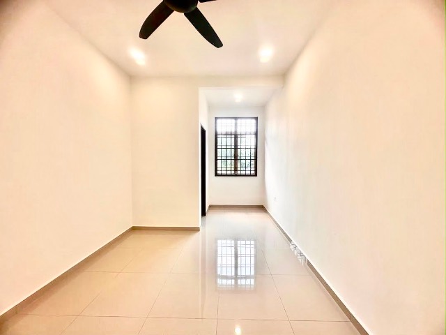 Nusa Bestari Jaya - Double Storey Terrace Corner Lot / Renovated & Extended / Unblock View - Thumbnail 8
