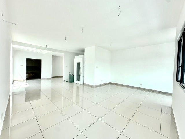 Mutiara Mas (Opal) - Three Storey Cluster / Private Lift in the Unit / Cheapest in the Market - Thumbnail 8