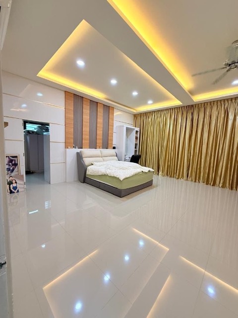 Permas Jaya - Double Storey Terrace / Rare Corner Lot with Bigger Land / Fully Renovated & Extended  - Thumbnail 5