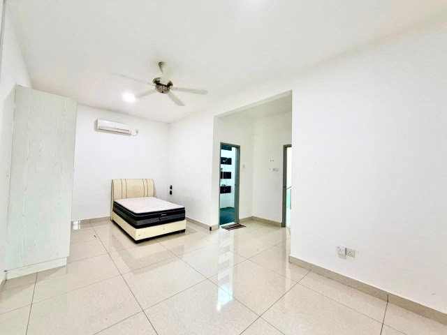 Nusa Bestari (Bestari Height) - Double Storey Cluster / Simple Renovation in Good Condition / Gated & Guarded - Thumbnail 6