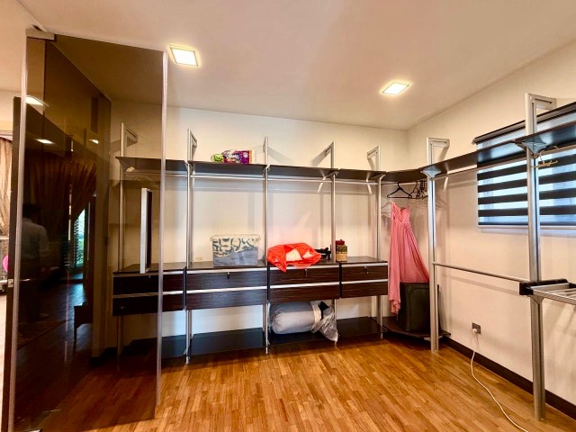 Iskandar Puteri (East Ledang) - Double Storey Semi Detached / Renovated & Well Maintained / Gated & Guarded - Thumbnail 7