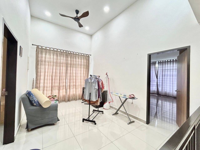 Impian Emas (Iconia) - Double Storey Corner Lot / Fully Renovated Unit / Unblock View - Thumbnail 8