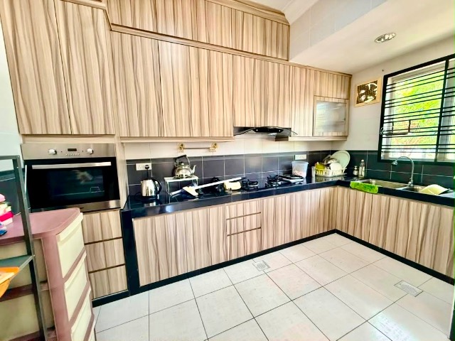 Nusa Idaman - Double Storey End Lot / Renovated & Extended / Well Maintained  - Thumbnail 13